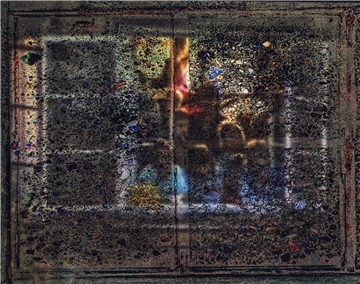 Galerie Goethe45 zeigt Fotoarbeiten von Joest Leopold zum Trauma der Kriegsenkel Ein Kunstwerk des Künstlers Joest Leopold zum Thema  „Das Trauma der Kriegsenkel“.