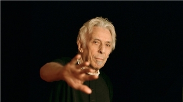 John Cale weiß mit seiner Musik immer noch zu überraschen.