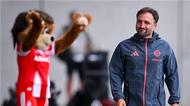 FC Bayern mit Barcala auf Titeljagd: „Keine Ausreden“ José Barcala ist der neue Trainer der Bayern-Frauen. (Archivbild)