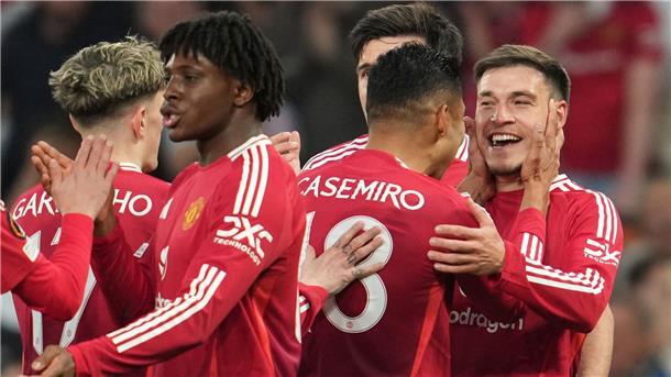 Manchester United siegt nach sensationellem Comeback 5:4 Jubel in Old Trafford: Manchester United zieht ins Halbfinale der Europa League ein.