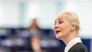 Julia Nawalnaja im Plenarsaal des Europäischen Parlaments in Staßburg.