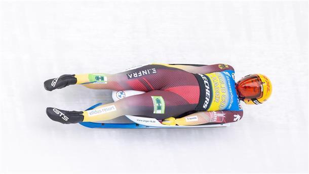 Rekordweltmeister beim Comeback: Schon wieder Podest Julia Taubitz wurde Zweite im Einsitzer.