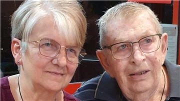 Jutta und Martin senden herzliche Grüße in die Heimat.
