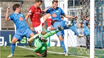 Kaiserslautern hatte beim Oberligisten aus Stahnsdorf leichtes Spiel.