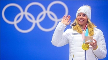 Kann 2026 nicht um Doppel-Gold auf Ski und auf dem Snowboard kämpfen: Ester Ledecka aus Tschechien.