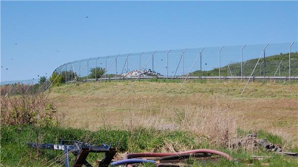 Kann auf der Deponie Käseburg Bauschutt aus dem Rückbau des Kernkraftwerks in Kleinensiel eingelagert werden oder nicht? Das wollen die Mitglieder der Unabhängigen-Fraktion im Kreistag verbindlich wissen.