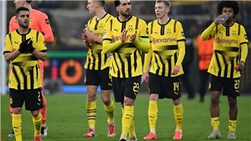 Kapitän Emre Can (M) fand nach dem Spiel deutliche Worte.