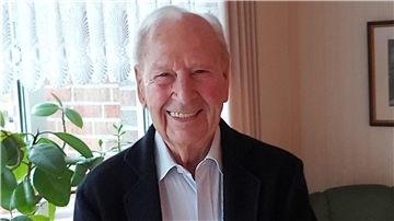 Karl-Heinz Jezek ist inzwischen 102 Jahre alt. Seit 75 Jahren ist er Mitglied im Sozialverband.