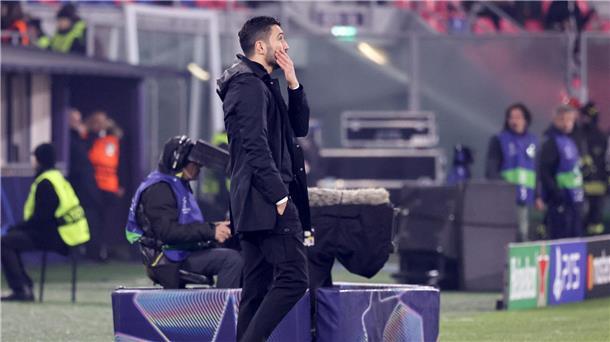 BVB-Coach Sahin vor dem Aus - Ricken vermeidet Bekenntnis Kassierte die nächste Niederlage: Nuri Sahin.