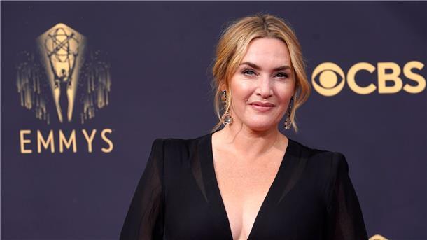 Kate Winslet zahlt Energiekosten für krankes Mädchen  Kate Winslet bei den Primetime Emmy Awards in Los Angeles.