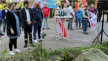 Kranzniederlegung am Antikriegstag