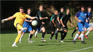 Keeper Timo Flathmann