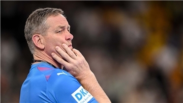 Kein Grund zur Freude. Alfred Gislason ist nicht zufrieden mit der Mannschaftsleistung. 