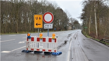 Eine Straßensperrung auf der K58