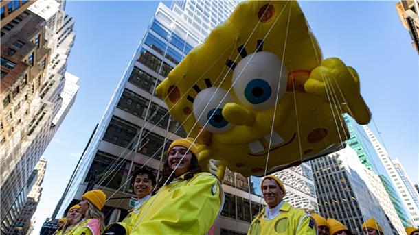 Zehntausende feiern Thanksgiving-Parade in New York Keine Thanksgiving-Parade ohne Spongebob.