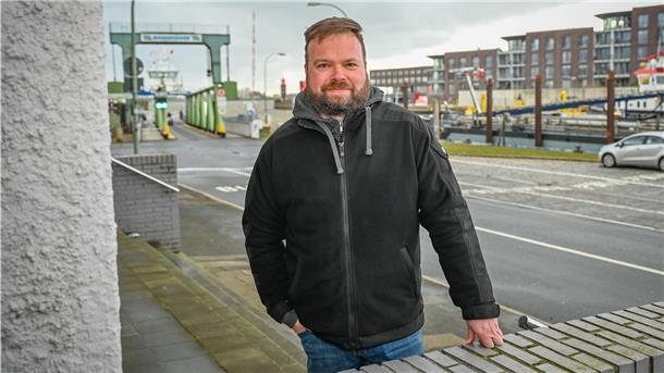 Neubürger verliebt sich in Dynamik Bremerhavens Kernig, ruppig, bodenständig: Hier am Geesteufer, nah der Fähre, hat Georg Staudacher gerade seine neue Wohnung bezogen.