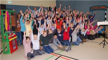 Kindermusical feiert Premiere: 70 junge Sängerinnen und Sänger freuen sich riesig auf ihren Auftritt am 8. März in der Bramstedter Kirche.