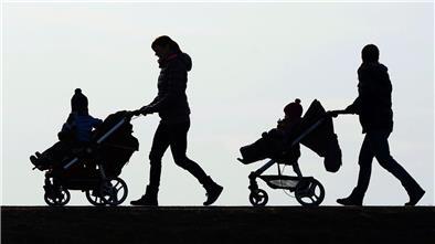 Kinderwagen kosten oft mehrere hundert Euro