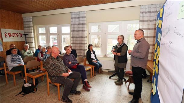 Gemeindeversammlung im Gemeindehaus 