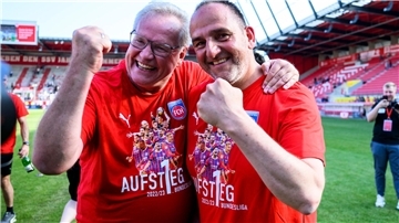 Köpfe des Heidenheimer Erfolgs: Holger Sanwald (l) und Frank Schmidt.