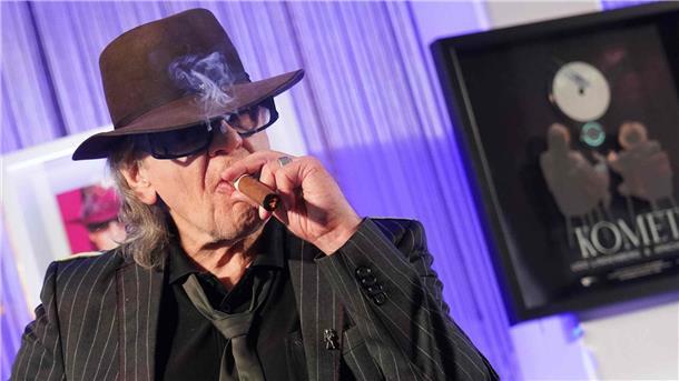 Jahrescharts ‚23: „Komet“ schlägt ganz oben ein „Komet“ ist Udo Lindenbergs erster Nummer-eins-Hit geworden.