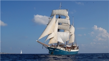 Kommt zurück nach Bremerhaven: Die Barkentine „Atlantis“ setzt auf die Herbstferien in den Havenwelten.