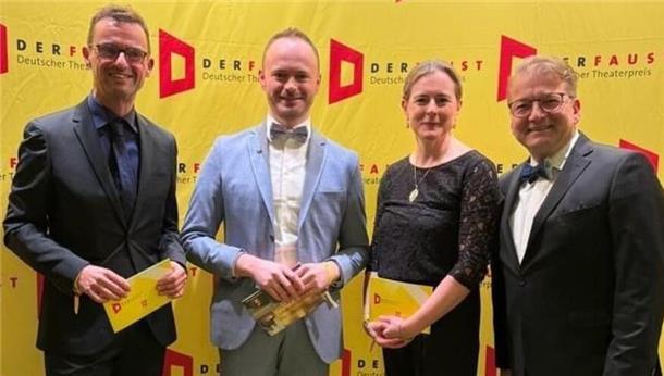 Kulturstadtrat Michael Frost, Stadttheater-Verwaltungsdirektorin Franziska Grevesmühl-von Marcard, Markus Tatzig, Leiter des Musiktheaters, und Intendant Lars Tietje.