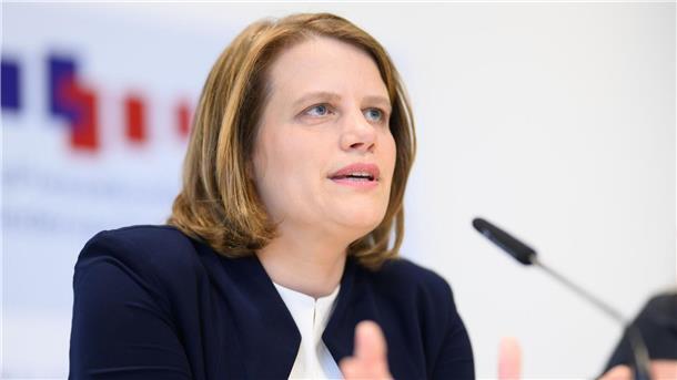 Niedersachsen führt neues Schulfach Christliche Religion ein Kultusministerin Hamburg betont, das neue Schulfach solle auch die demokratischen Werte stärken. (Archivbild)