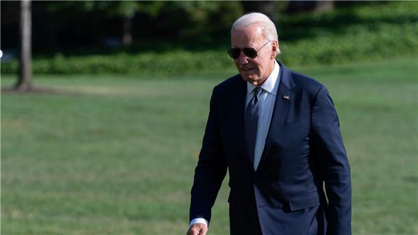 Zeitung: Biden plant Besuch in Berlin im Oktober Kurz vor dem Ende seiner Amtszeit plant US-Präsident Biden einem Medienbericht zufolge nun doch noch einen bilateralen Besuch in Deutschland.