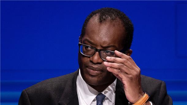 Premier Truss feuert Finanzminister - und wankt selbst Kwasi Kwarteng ist als Finanzminister von Großbritannien entlassen.