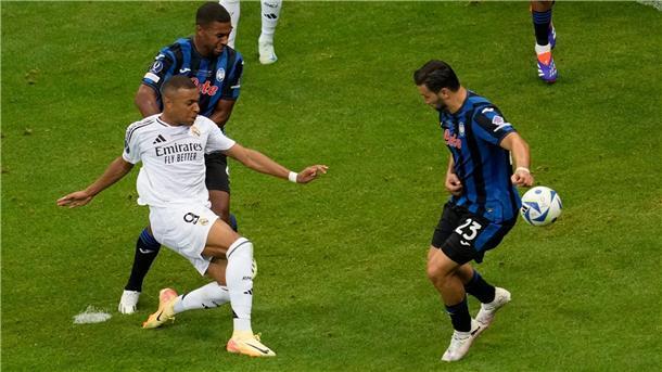 Kylian Mbappé trifft in seiner ersten Pflichtspielpartie für Real Madrid zum 2:0 im Super Cup.