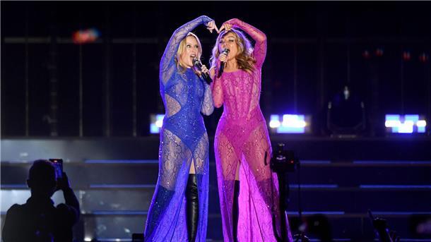 Kylie und Dannii Minogue beim WorldPride Eröffnungskonzert in Sydney.