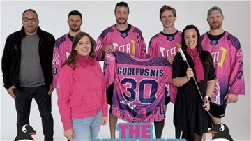 Ladies Circle 23 verlost in Zusammenarbeit mit den Fischtown Pinguins Sondertrikots für den guten Zweck.