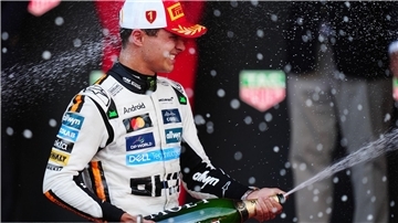 Lando Norris kann endlich wieder feiern.