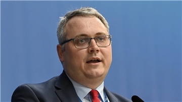 Landrat Marco Prietz fordert mehr Wertschätzung für die ehrenamtlich tätigen Kommunalpolitiker und stellt klar: Beleidigungen und Bedrohungen gehen gar nicht. 