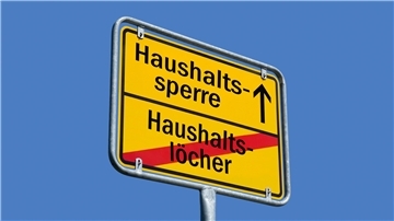 Landrat Thorsten Krüger musste für den Rest dieses Jahres eine Haushaltssperre erlassen, weil die Sozialausgaben drastisch gestiegen sind.