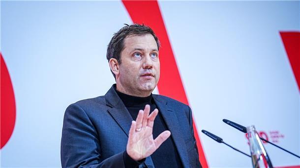 Klingbeil kritisiert „Querschüsse“ der Koalitionspartner Lars Klingbeil an die Adresse von FDP und Grünen: „Nicht auseinander dividieren“.