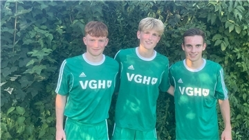 Lasse Schmidt (von links), Tjade Motzkus, Niklas Ellerwald