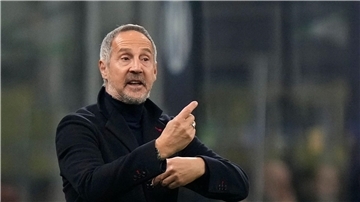 Laut Medien ist Adi Hütter nicht mehr Trainer in Monaco. (Archivbild)