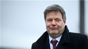Laut Wirtschaftsminister Habeck ist die deutsche Energieversorgung sicher, dass zu allen Stunden des Jahres ausreichend Strom zur Verfügung stehen wird.