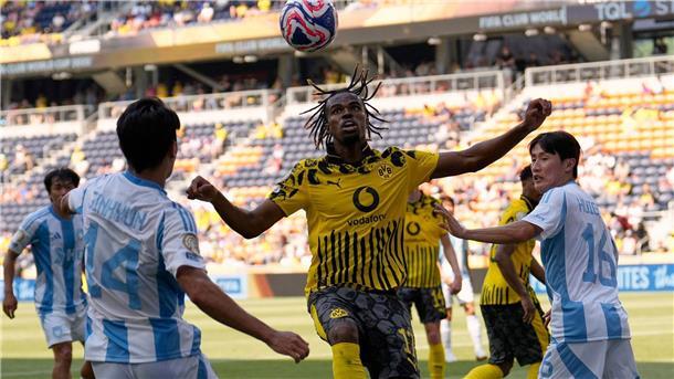 Leihspieler Chukwuemeka soll über das eigentliche Leihende hinaus beim BVB bleiben
