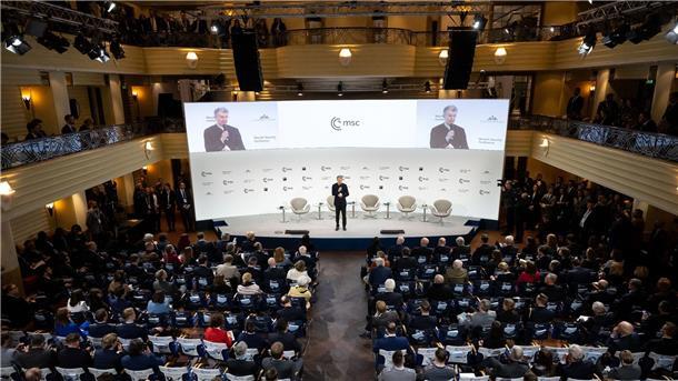 Leiter Christoph Heusgen beendet die 59. Münchner Sicherheitskonferenz. Viele Teilnehmer dürften mit einem mulmigen Gefühl aus der bayerischen Landeshauptstadt abgereist sein.