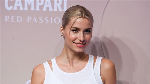 Lena Gercke begrüßt Baby Lia Lena Gercke freut sich über ihre zweite Tochter.