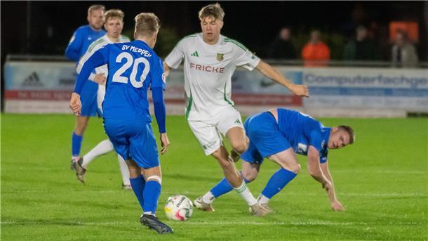 Heeslinger SC feiert trotz Unterzahl deutlichen 5:2-Sieg gegen SV Meppen II Lenn Spremberg