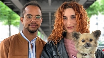 Leo und Ria haben in der Ballroom Community ihr Zuhause gefunden. Eine undatierte Szene aus Hass gegen Queer - „Ein Film von Tristan Ferland Milewski“.