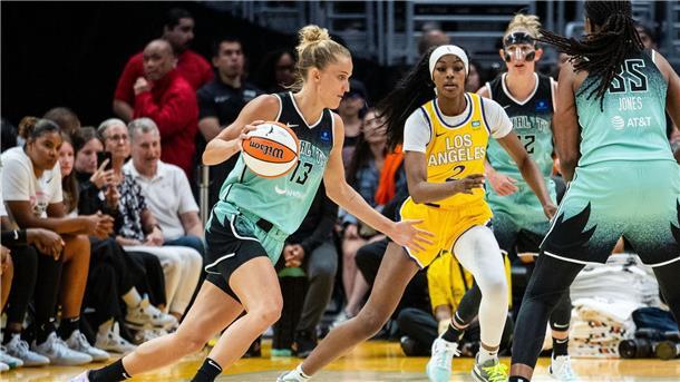 Leonie Fiebich bekam nach Olympia quasi keine Pause und überzeugte in der WNBA dennoch sofort wieder.