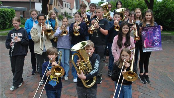 Let‘s groove: Schüler der Big Band des Gymnasiums Nordenham geben eine Kostprobe für den Gymnagroove.