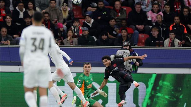 Leverkusen hatte in der ersten Hälfe einige Torchancen. 
