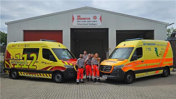 Links das neue Fahrzeug, rechts der Vorgänger. Stationiert ist die Neuanschaffung zunächst an der Johanniter-Rettungswache in Berne-Bardenfleth.