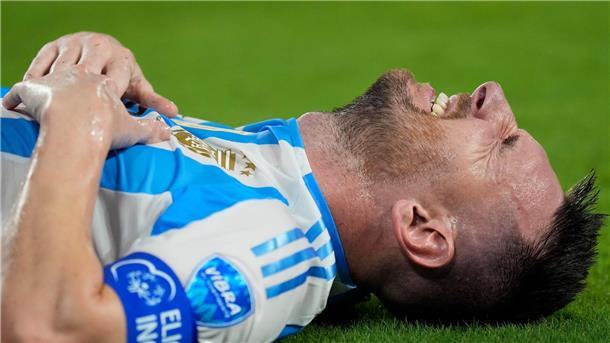 Lionel Messi verletzt sich im Finale.